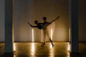 Japanese dancers win gold medals at international ballet competition in U.S.